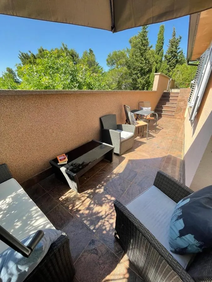 Apartments Villa Antonia Jadranovo Horvátország