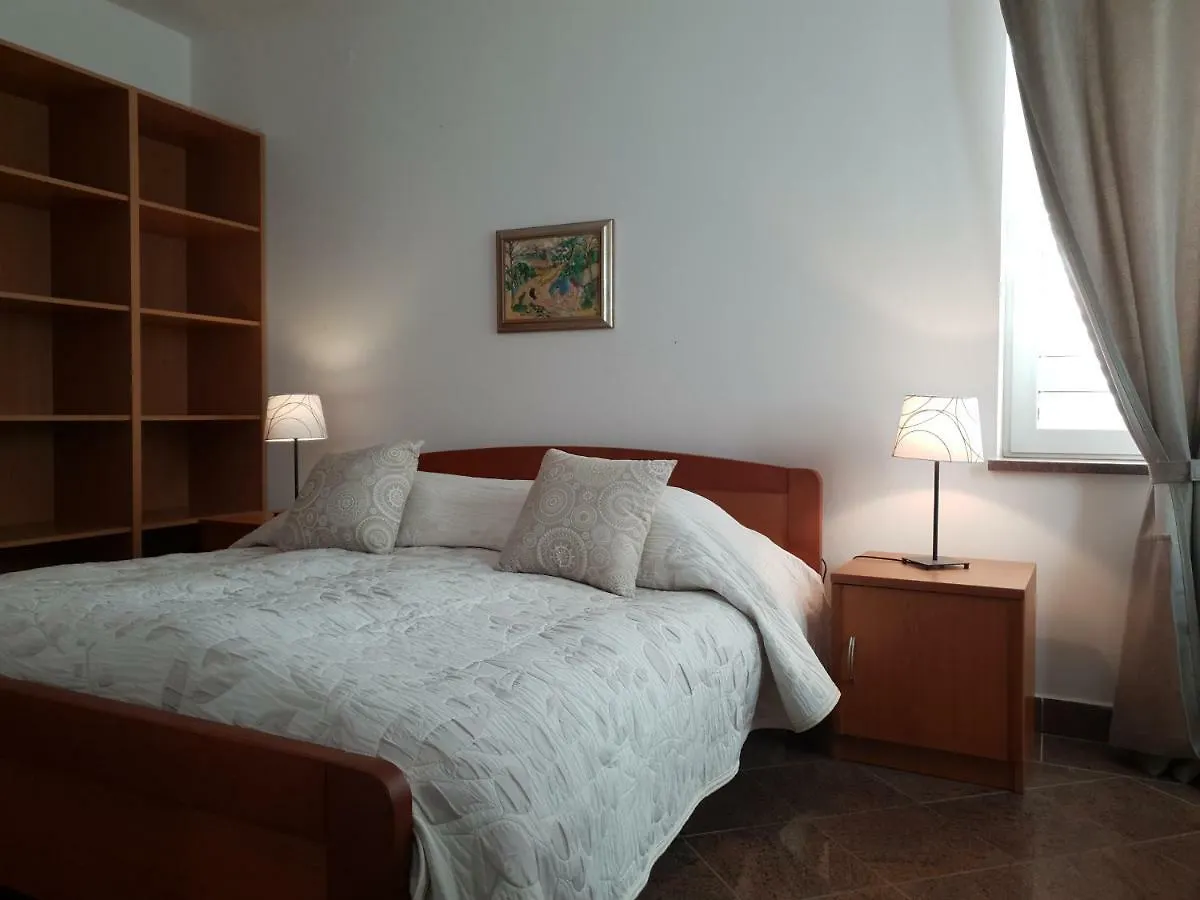 Apartments Villa Antonia Jadranovo Horvátország